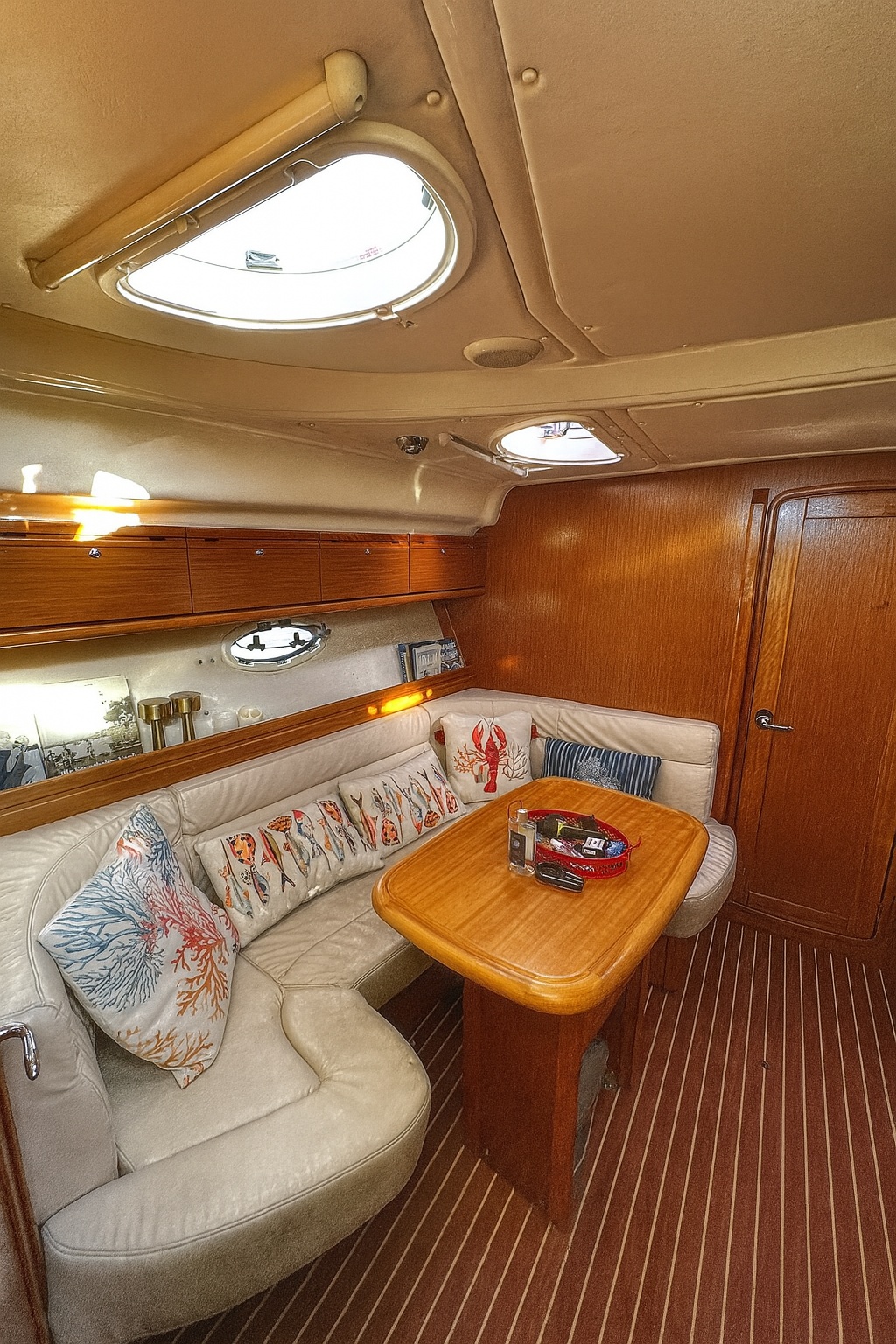 M/Y EST