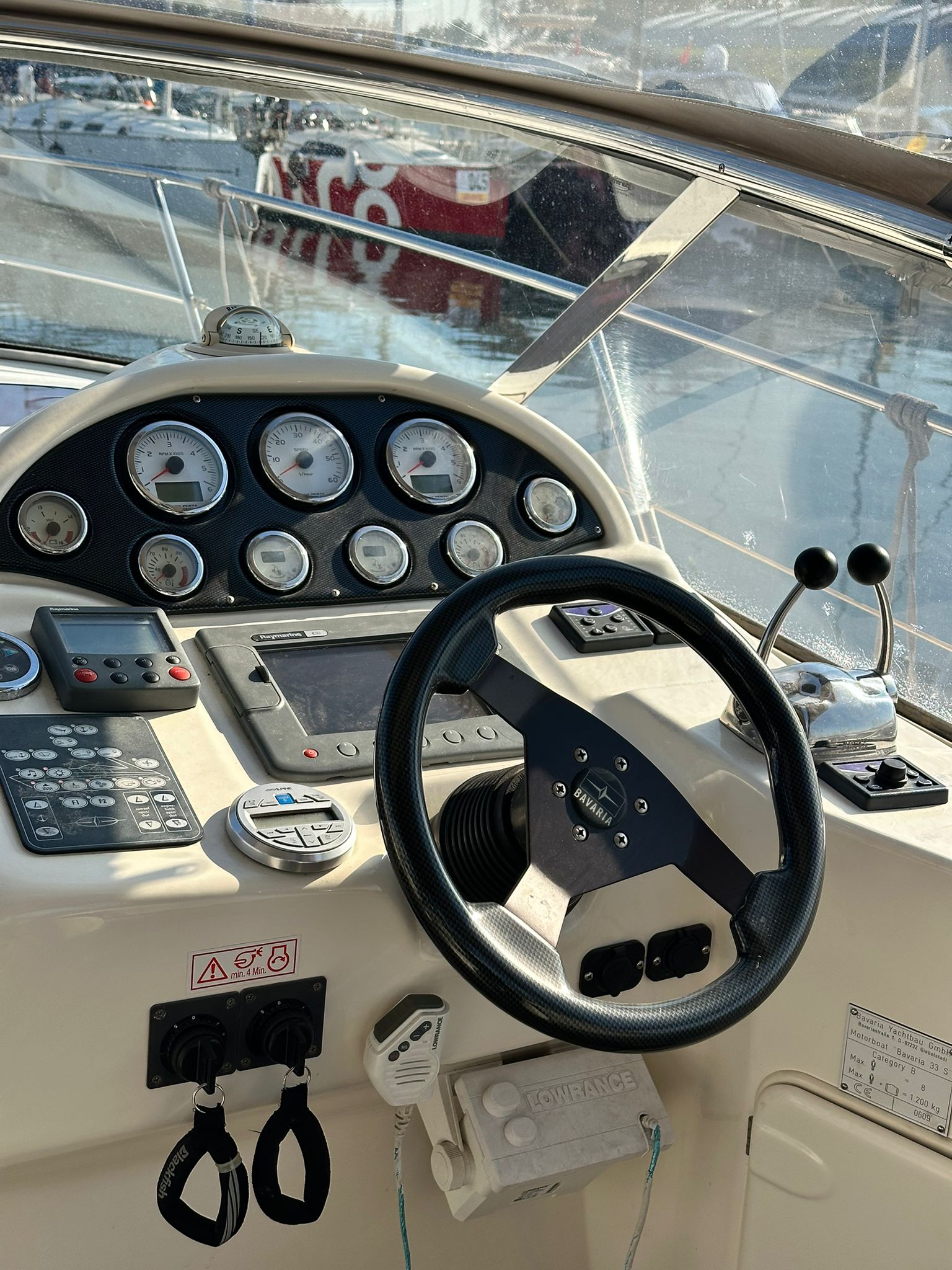 M/Y EST