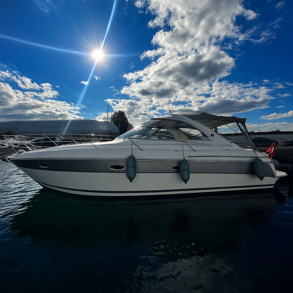 M/Y EST